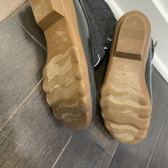 Sperry waterproof boots in black with brown rubber sole, Size: 6.5 - Picture 7 of 10